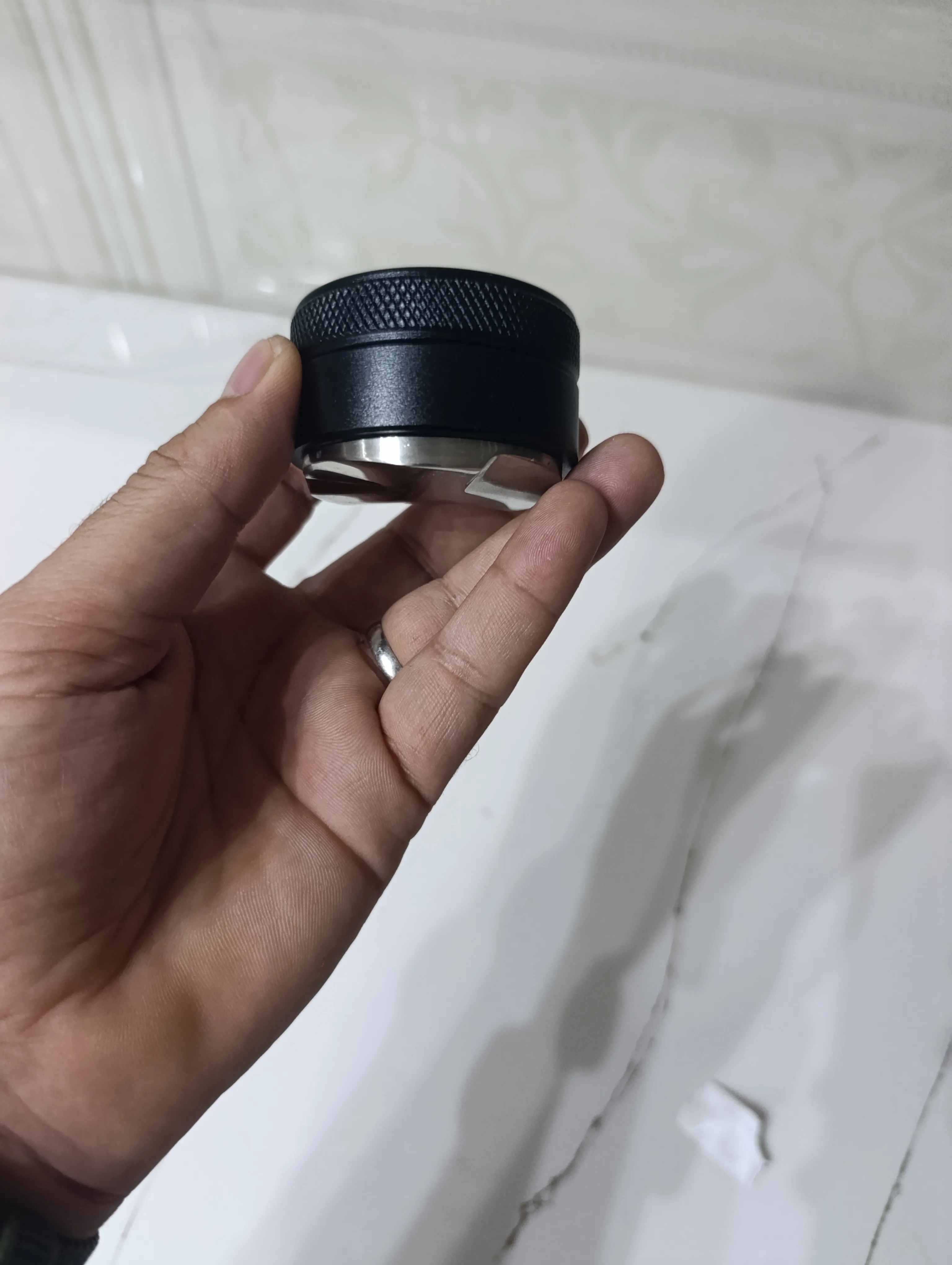 لێڤلەر موزع